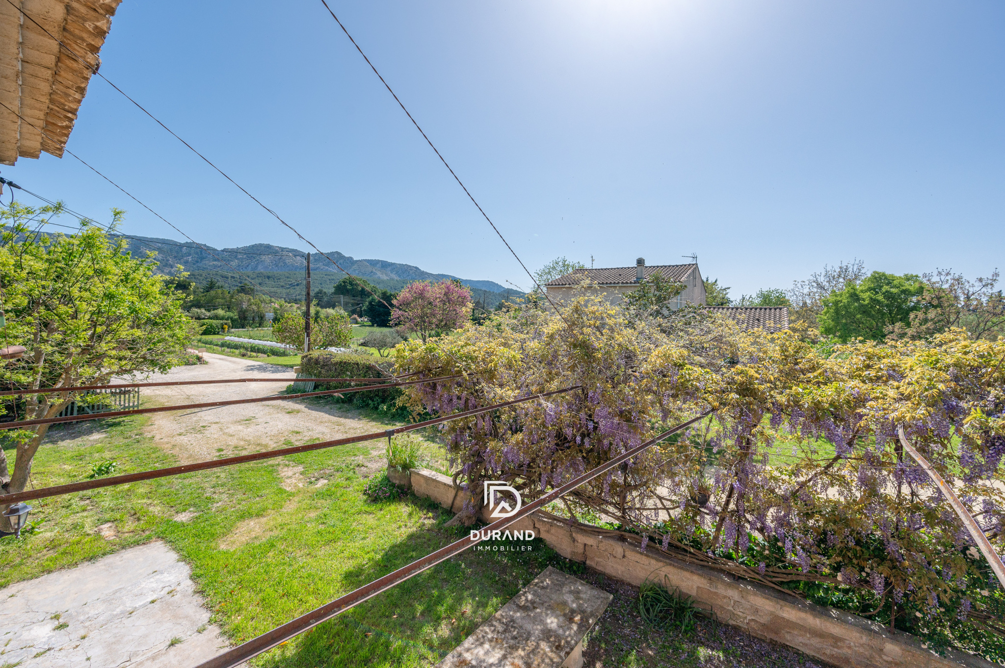 MAISON - PETIT LUBERON - 84460 CHEVAL BLANC