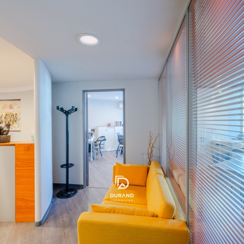 BUREAUX - INVESTISSEMENT -  PRADO/CASTELLANE - 13006 MARSEILLE