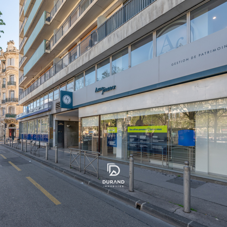 BUREAUX - INVESTISSEMENT -  PRADO/CASTELLANE - 13006 MARSEILLE