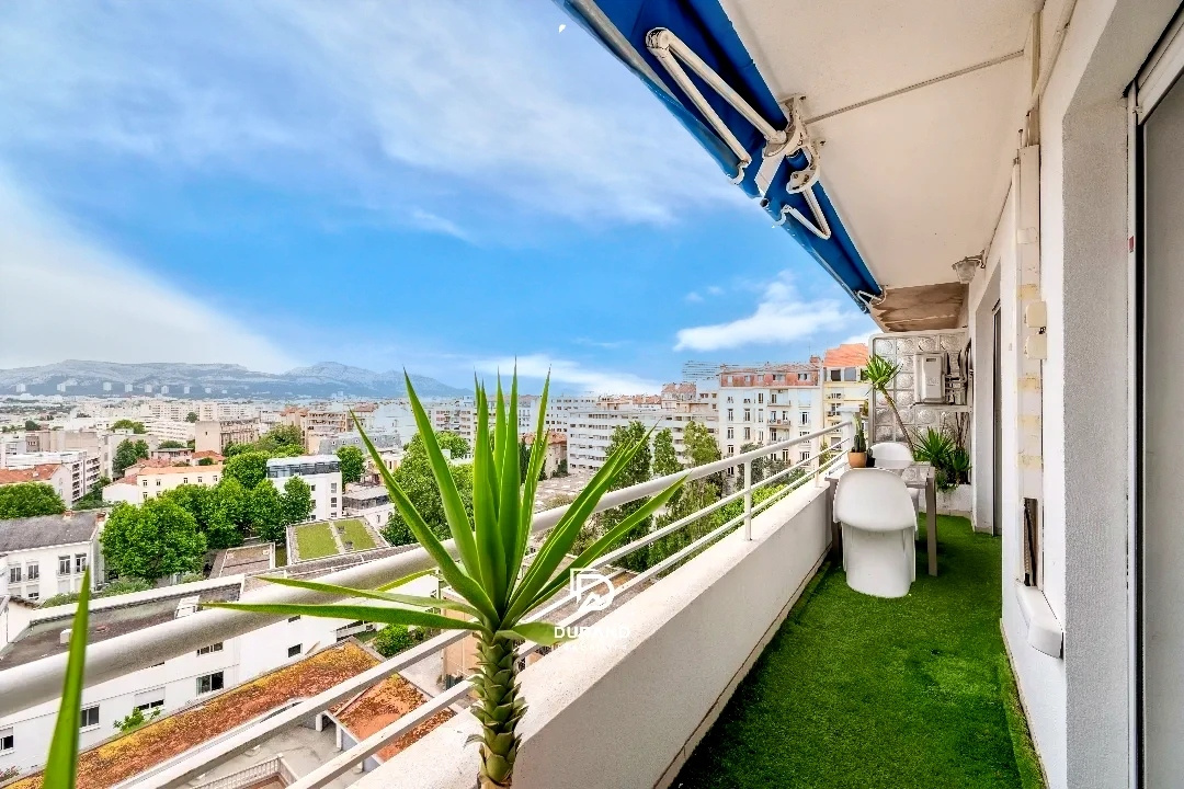 T4 - TERRASSE 27M2 - BALCON - DERNIER ETAGE