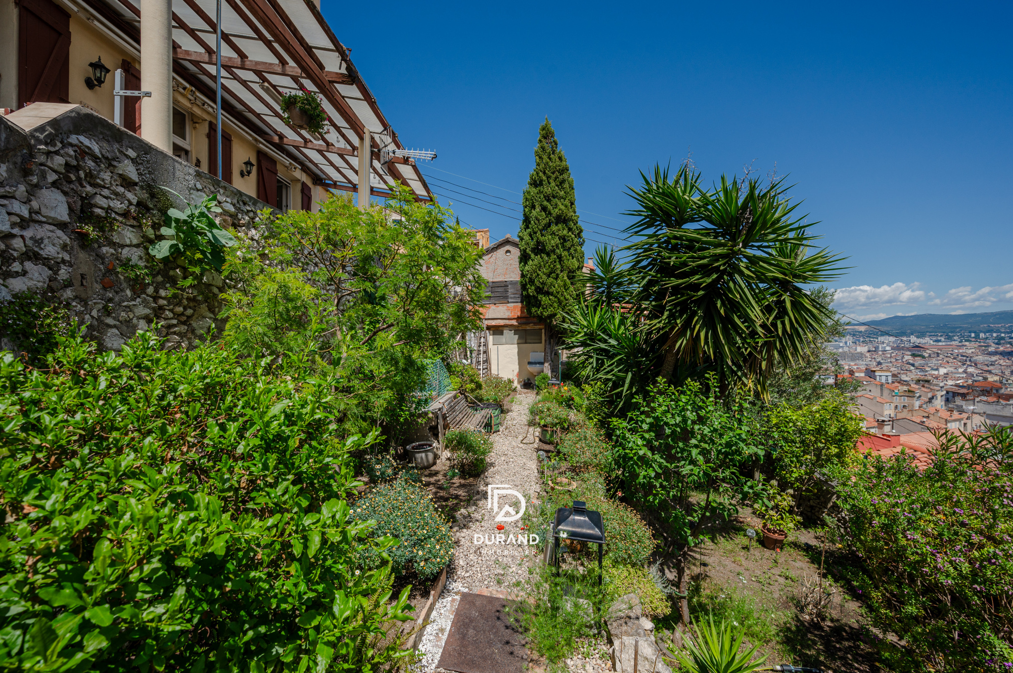 MAISON - JARDIN - VAUBAN - BONNE MERE - 13006 MARSEILLE