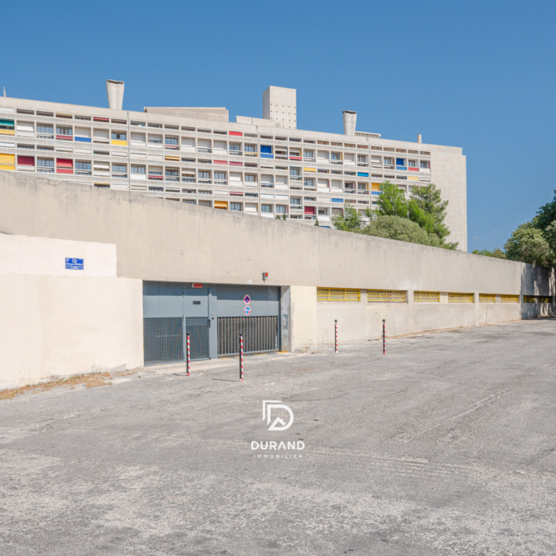 BOX GARAGE - LE CORBUSIER - 13008 MARSEILLE