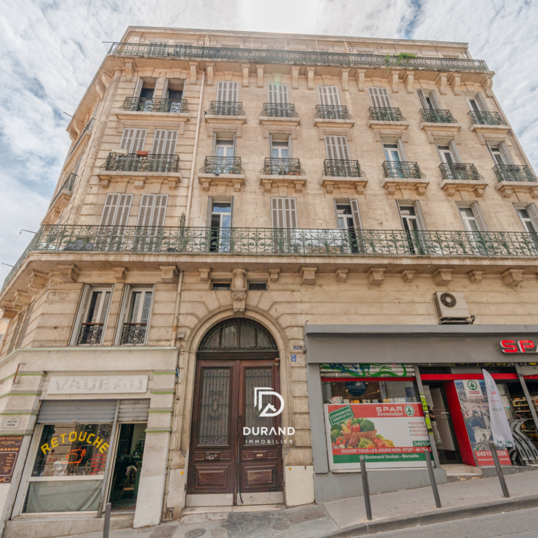 APPARTEMENT - VAUBAN - 13006 MARSEILLE