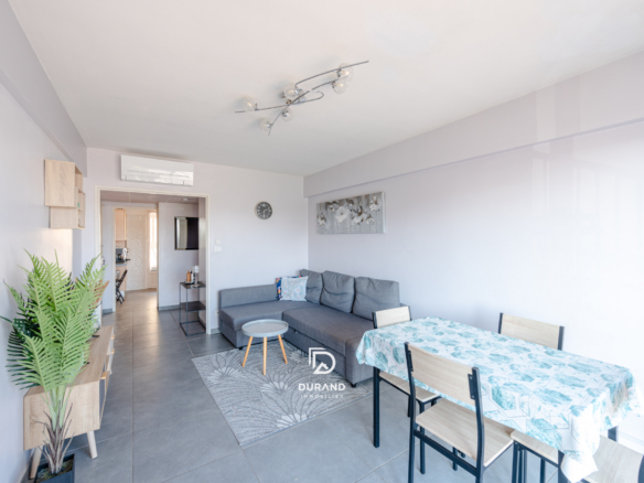 APPARTEMENT AVEC PARKING - LE CANET - 13014