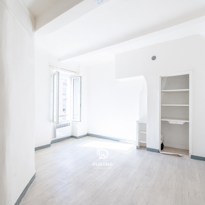 APPARTEMENT 2 PIÈCES 35M2 - LE PANIER - 13002 MARSEILLE