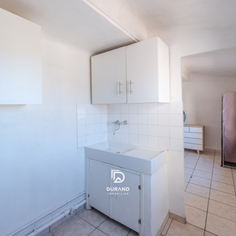 IMMEUBLE - INVESTISSEMENT PATRIMONIAL -  CAMAS - 13005 MARSEILLE