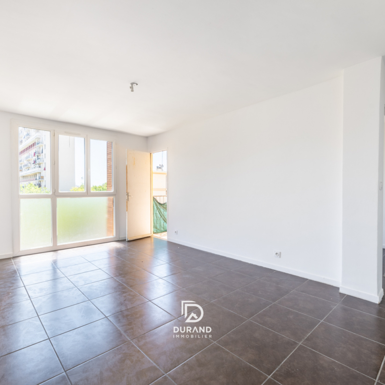 APPARTEMENT - 3 PIECES - 54 M2