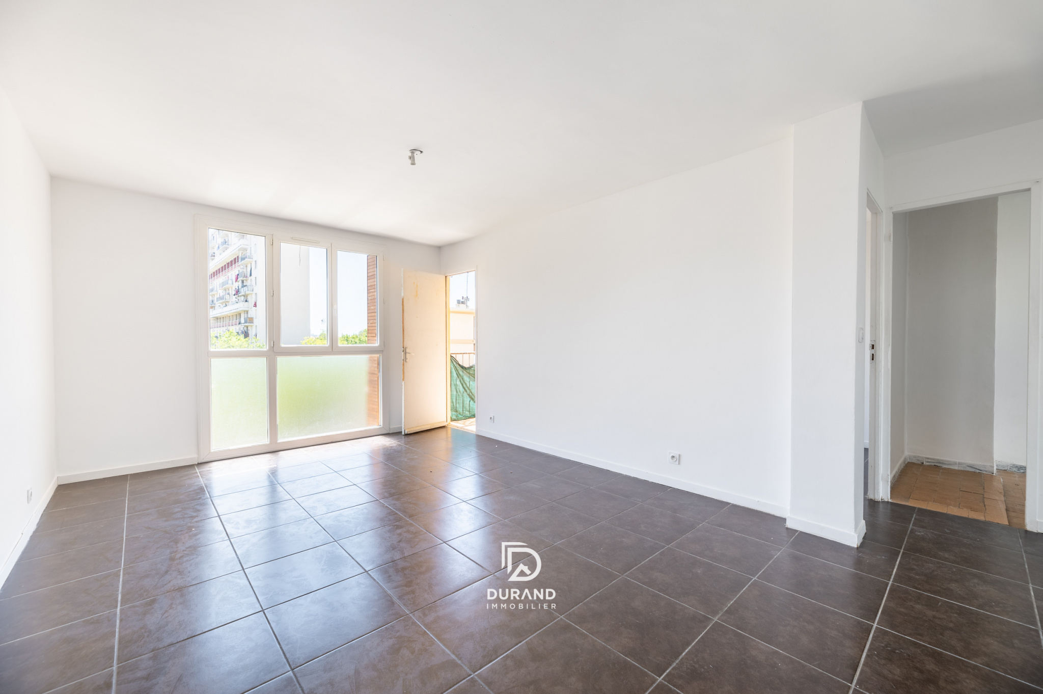 APPARTEMENT - 3 PIECES - 54 M2