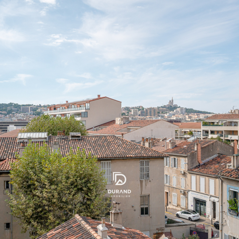 4 PIÈCES 79 M2 - APPARTEMENT - LE ROUET - 13008 - MARSEILLE