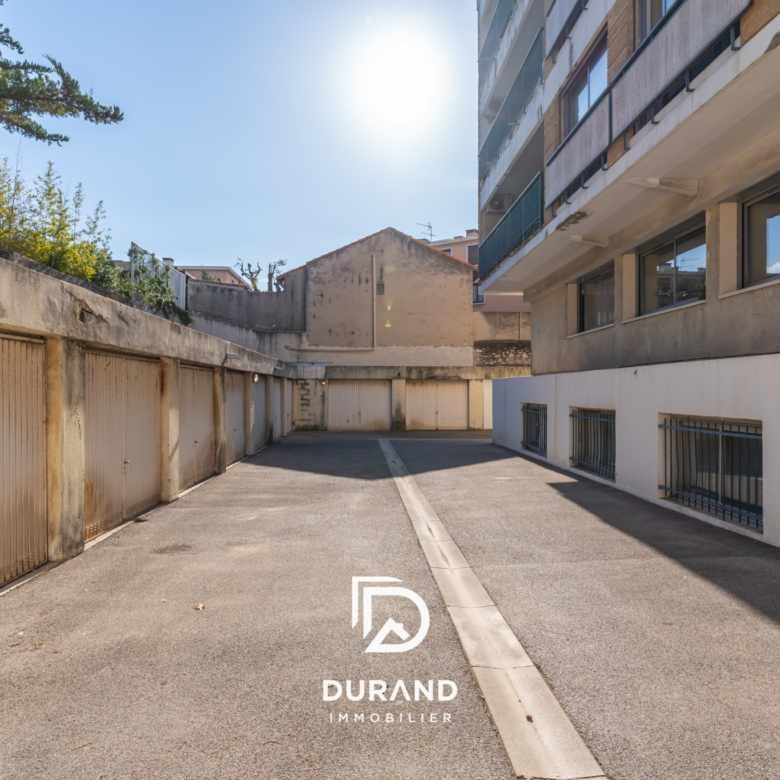 APPARTEMENT - GARAGE -  PRADO - BORELY - 13008 MARSEILLE