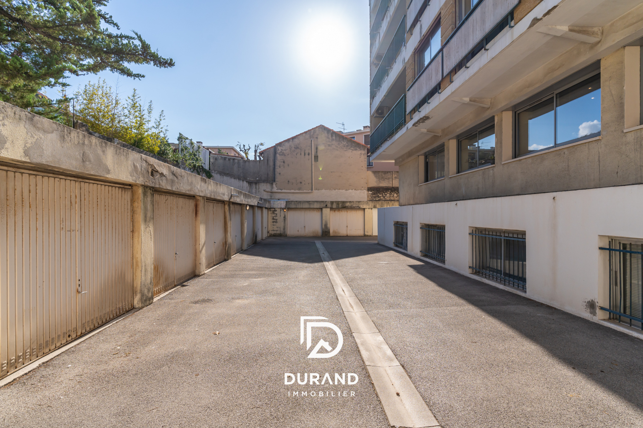 APPARTEMENT - GARAGE -  PRADO - BORELY - 13008 MARSEILLE