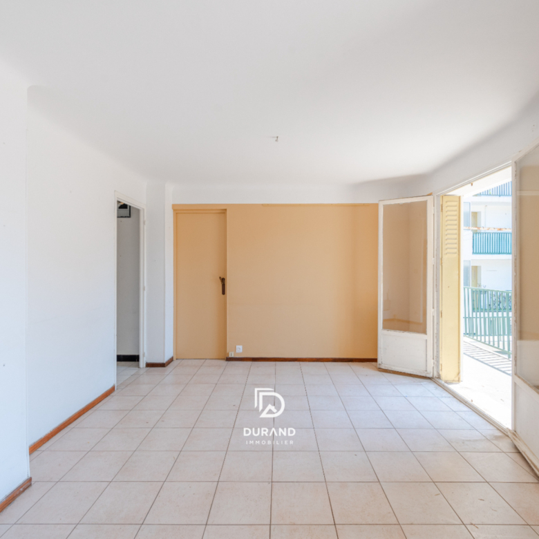 APPARTEMENT - T2 - 41M2 - VAUBAN - 13006 MARSEILLE