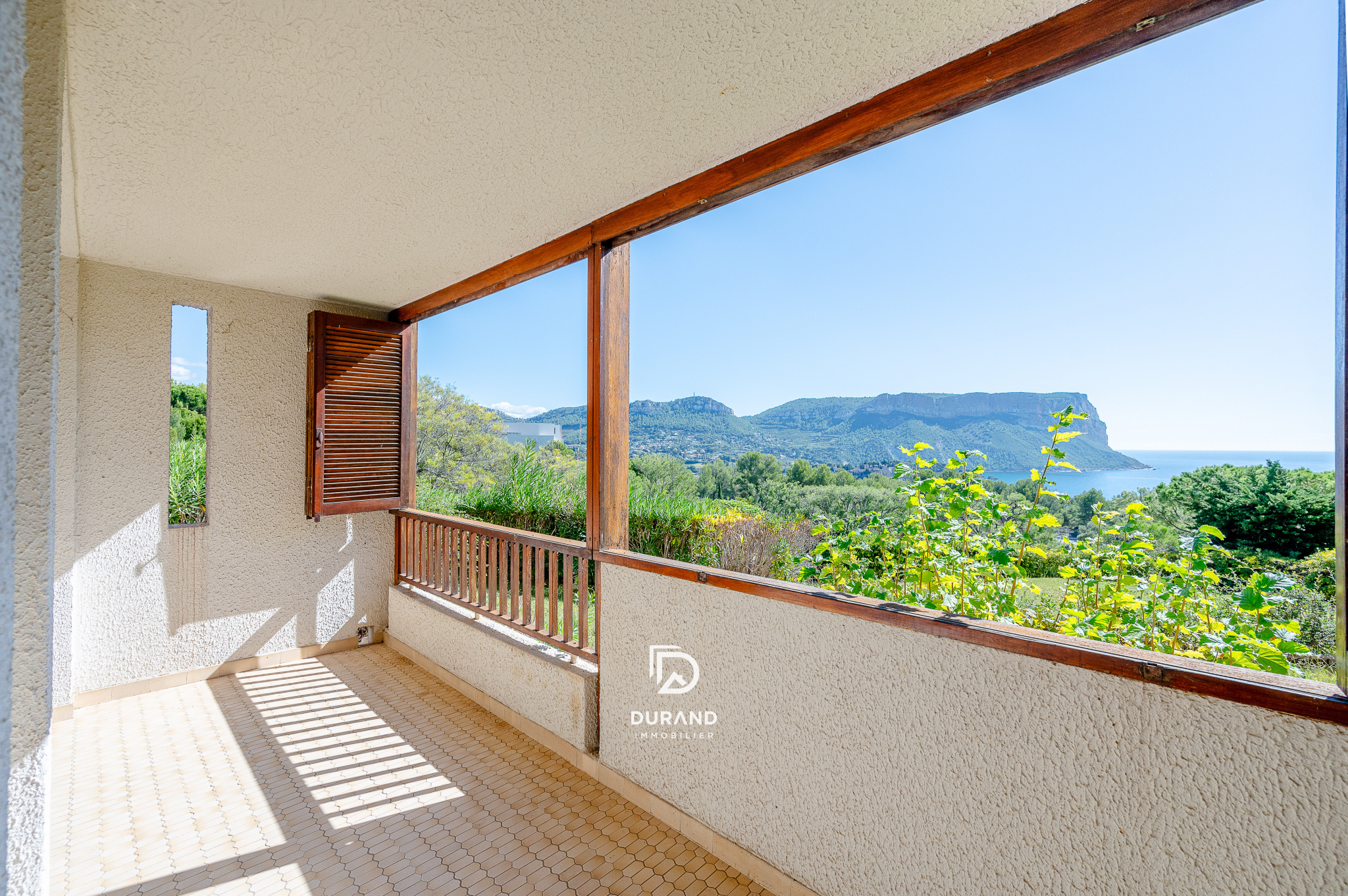 APPARTEMENT - VUE MER - TERRES MARINES - 13260 CASSIS