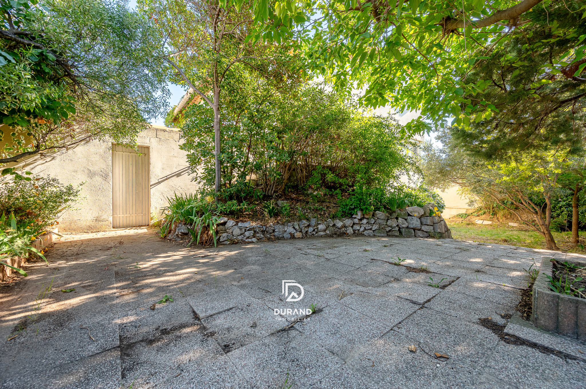 MAISON - JARDIN - BORD DE MER -  MONTREDON - 13008 MARSEILLE