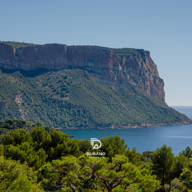 APPARTEMENT - VUE MER - TERRES MARINES - 13260 CASSIS