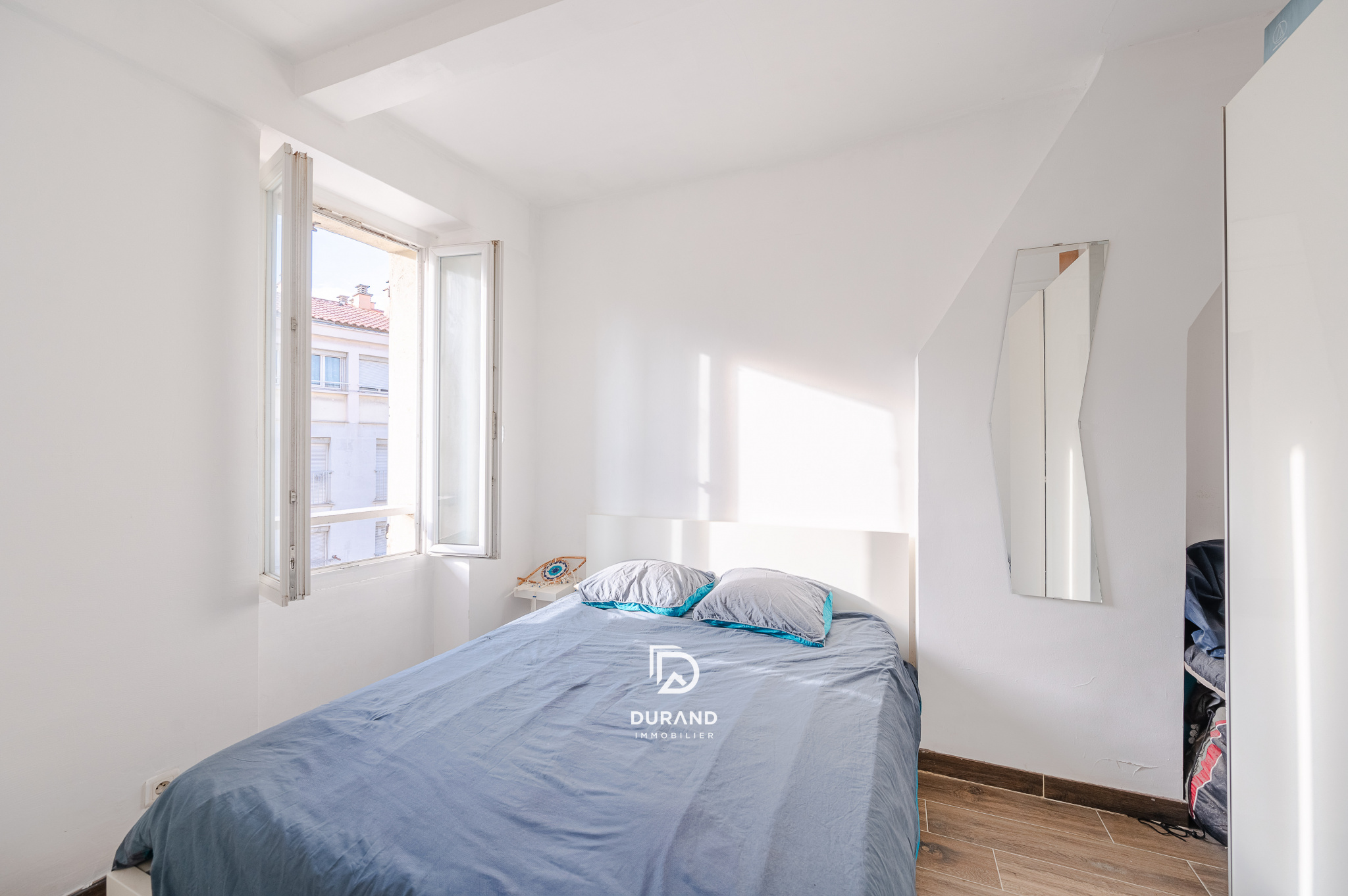 48 M2 - APPARTEMENT - LE PANIER - 13002 - MARSEILLE