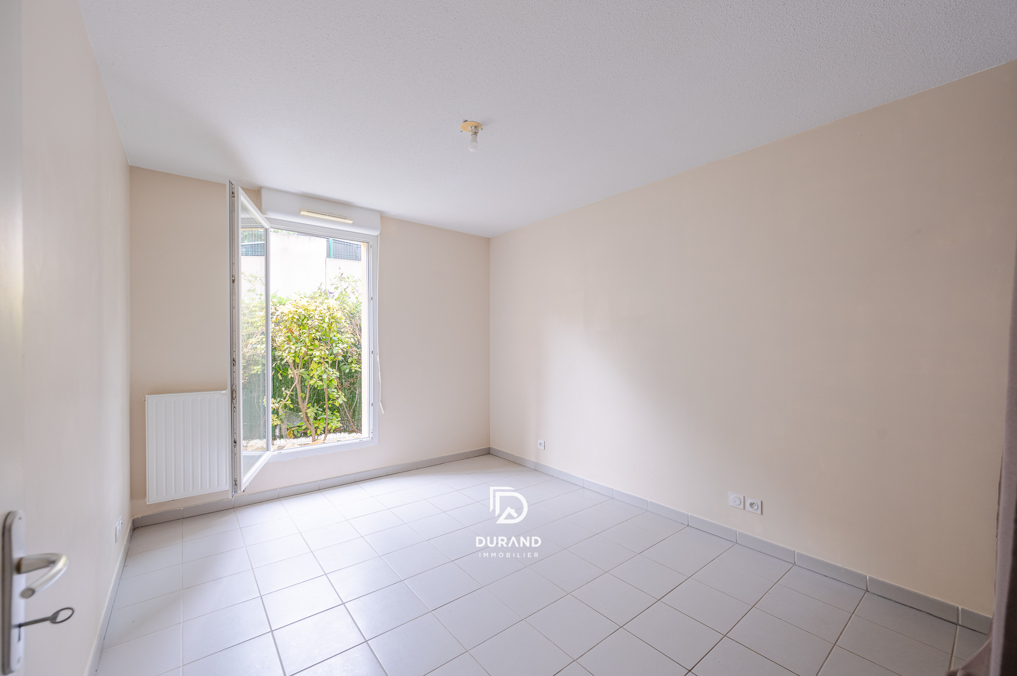 APPARTEMENT - T3 - 58M2 - LES TROIS LUCS - 13012 MARSEILLE