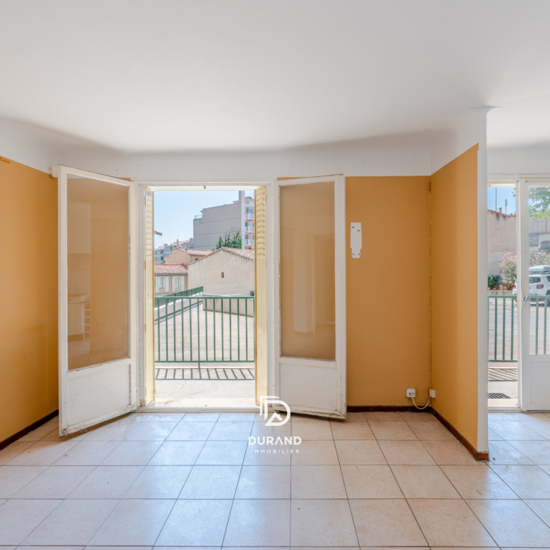 APPARTEMENT - T2 - 41M2 - VAUBAN - 13006 MARSEILLE