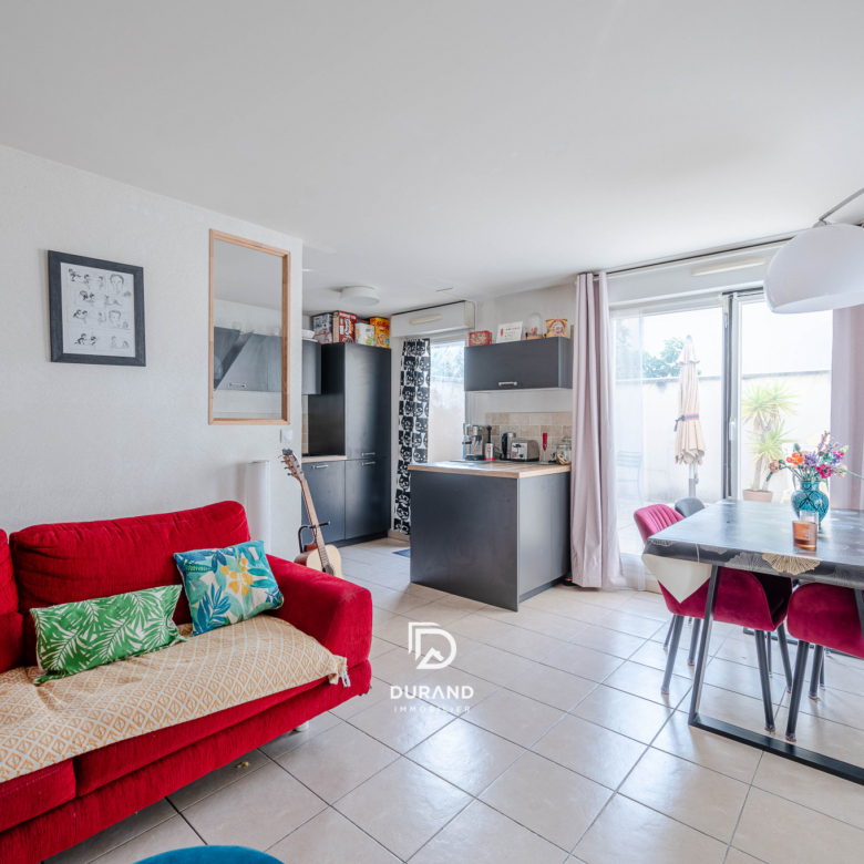 APPARTEMENT - DUPLEX COUP DE COEUR - LA JOLIETTE -13002 MARSEILLE