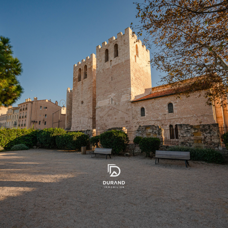 APPARTEMENT - SAINT VICTOR - 13007 MARSEILLE