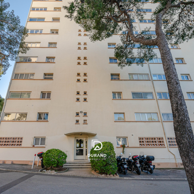 APPARTEMENT - TERRASSE -  BEAUVALLON - 13009 MARSEILLE