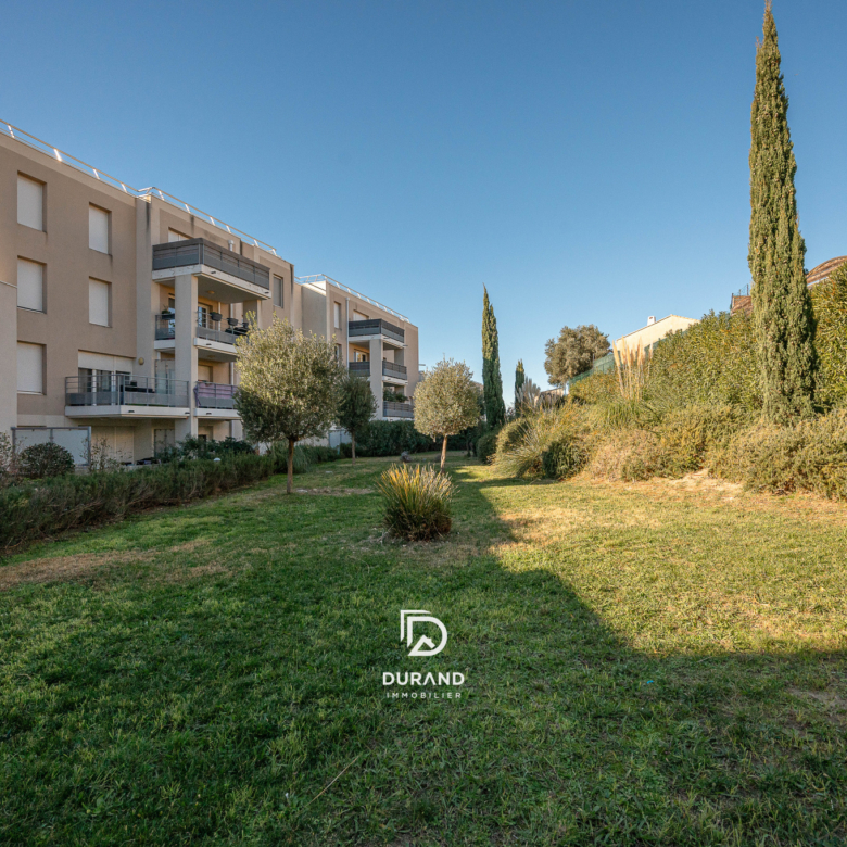 APPARTEMENT - TERRASSE - PARKING - LA VISTE - 13015 MARSEILLE