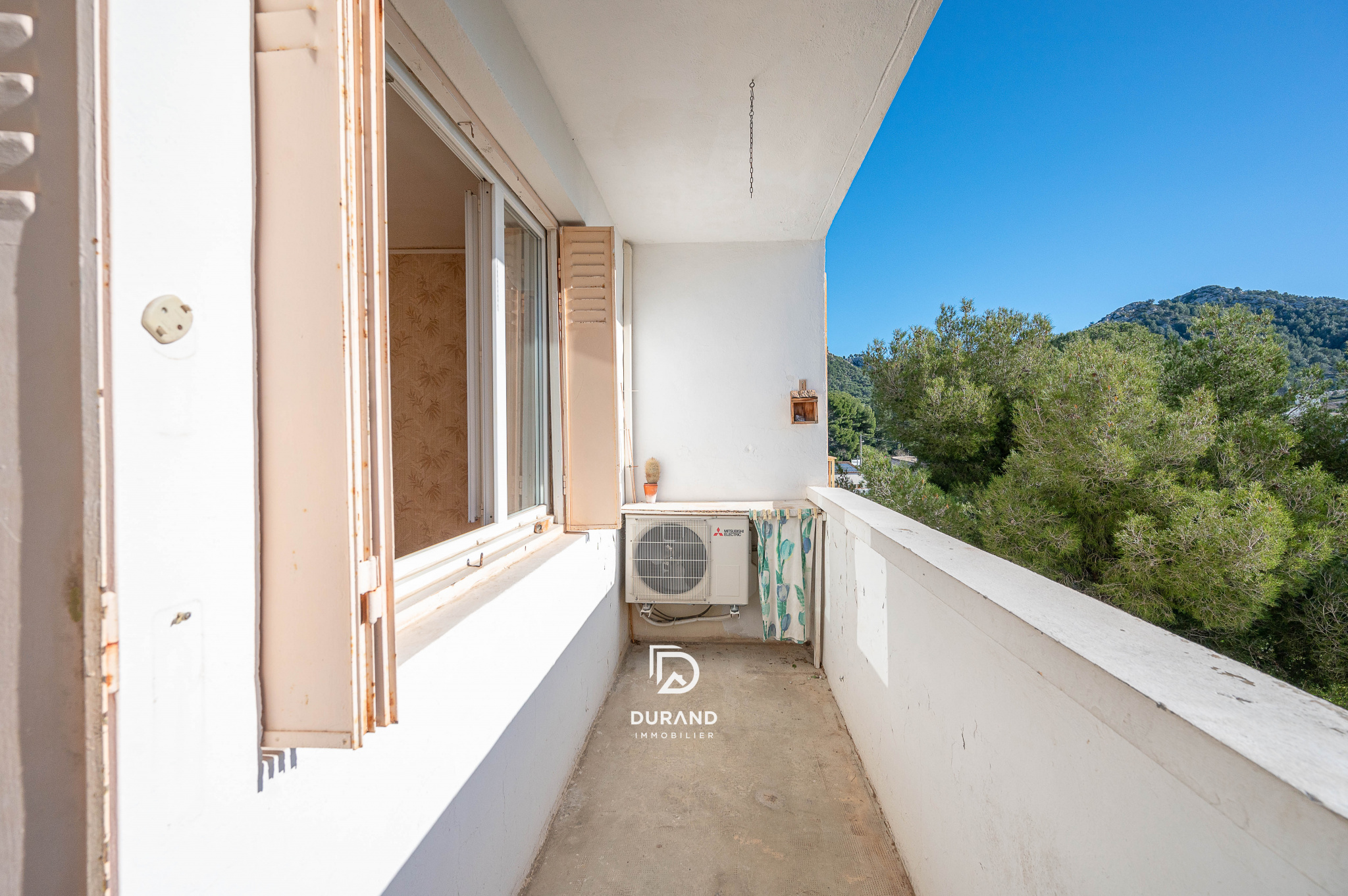 APPARTEMENT - TERRASSE -  BEAUVALLON - 13009 MARSEILLE