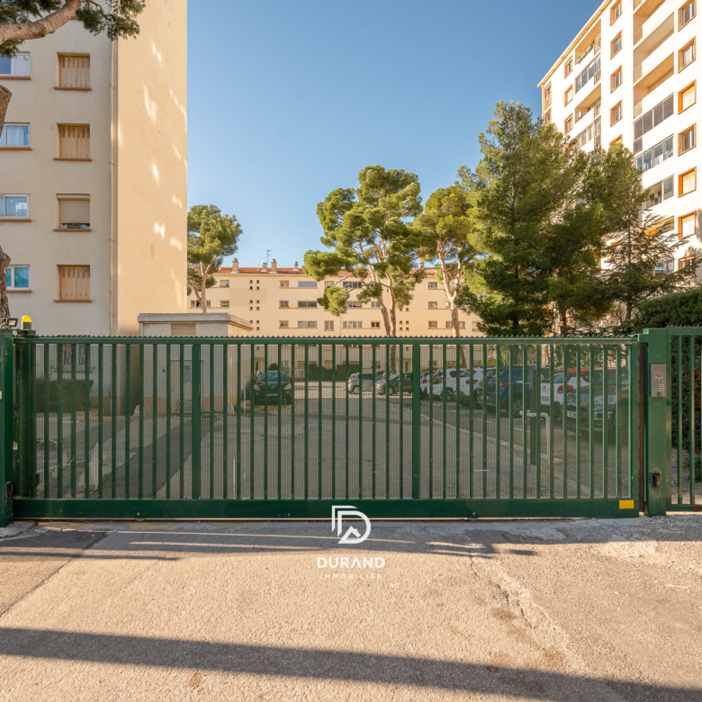 APPARTEMENT - TERRASSE -  BEAUVALLON - 13009 MARSEILLE