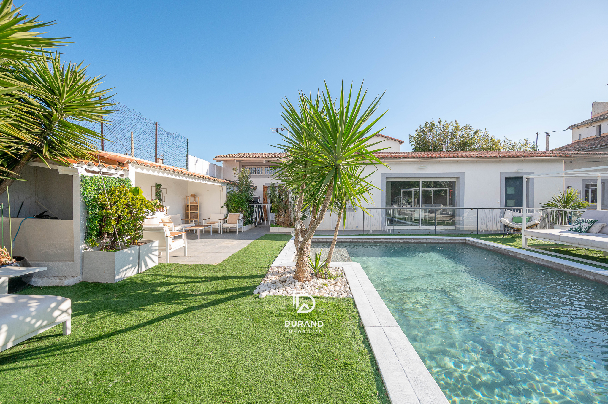 MAISON - PISCINE -  LACORDAIRE - 13013 MARSEILLE