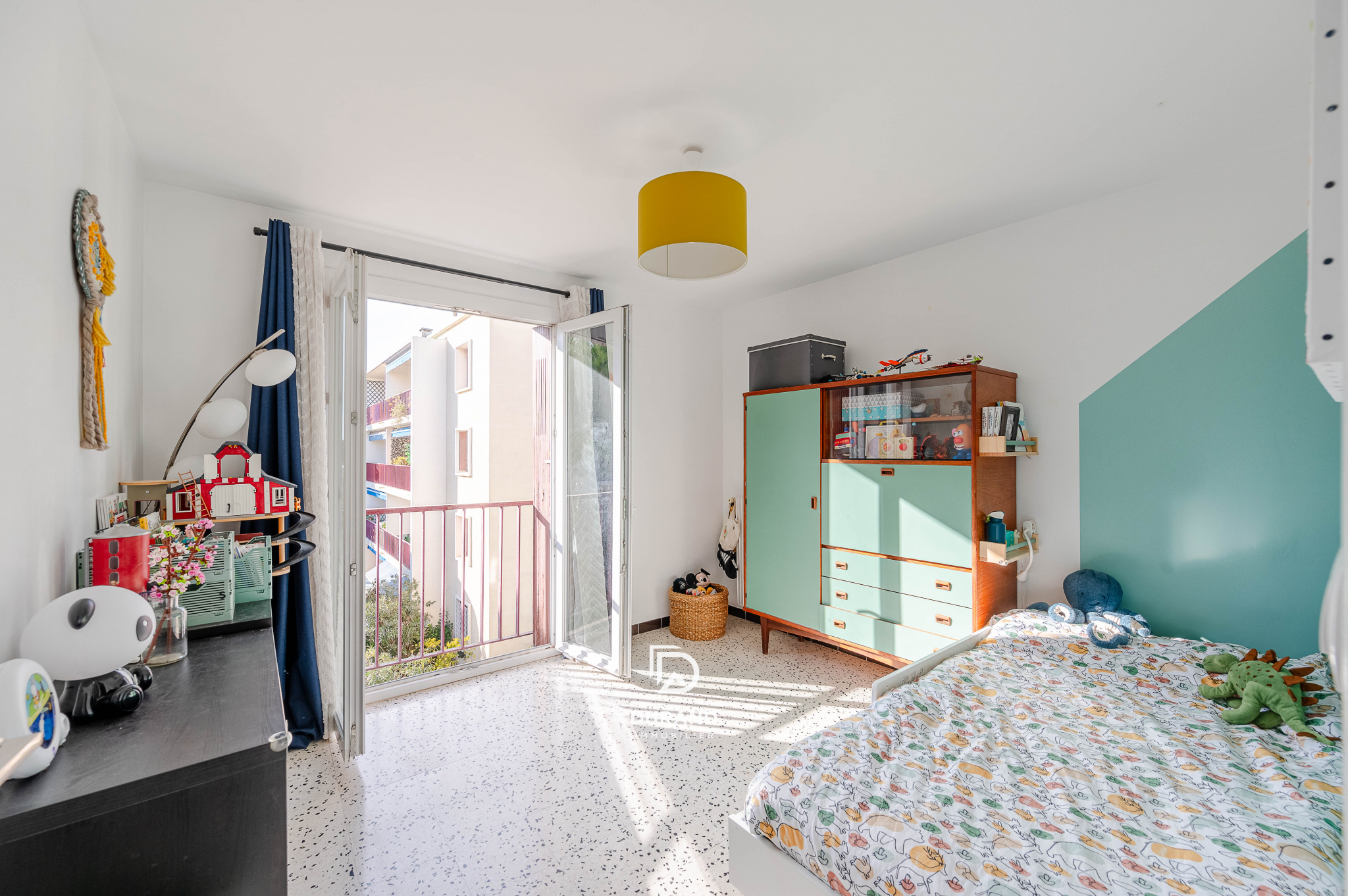 APPARTEMENT - BALCON - GARAGE - SAINTE-ANNE - 13008 MARSEILLE