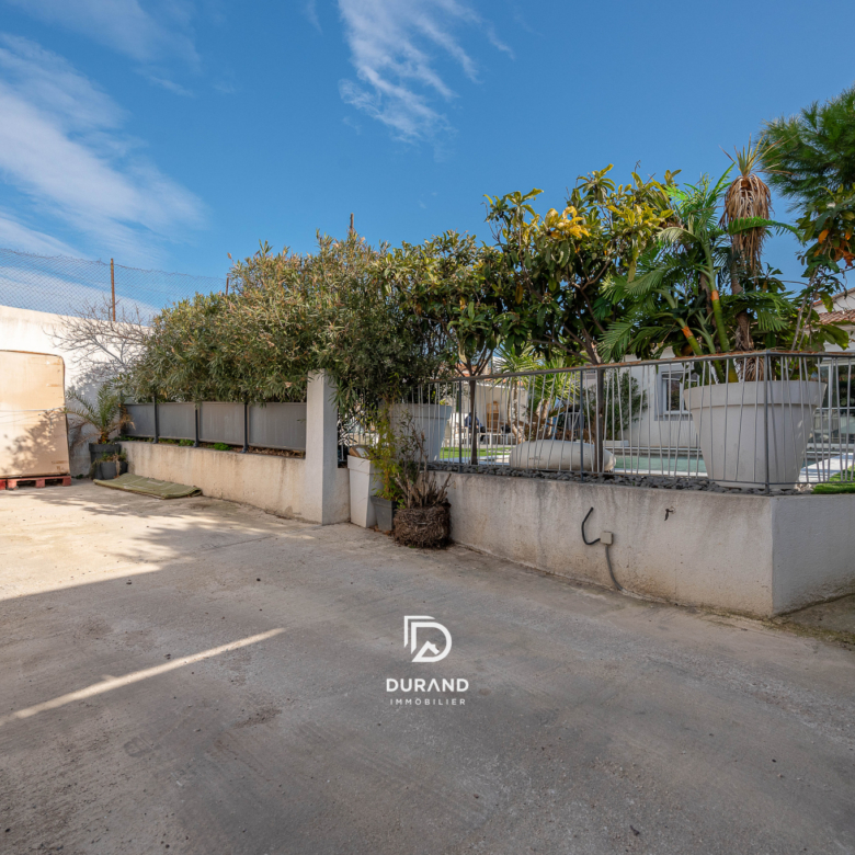 MAISON - PISCINE -  LACORDAIRE - 13013 MARSEILLE