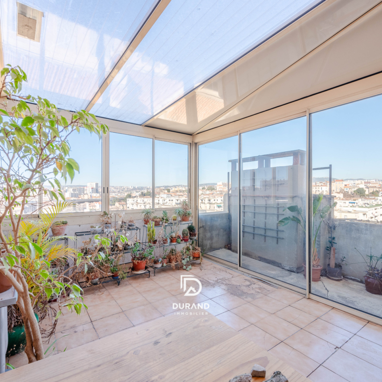 APPARTEMENT - 126 M2 - SAINT-LAZARE - 13003 MARSEILLE