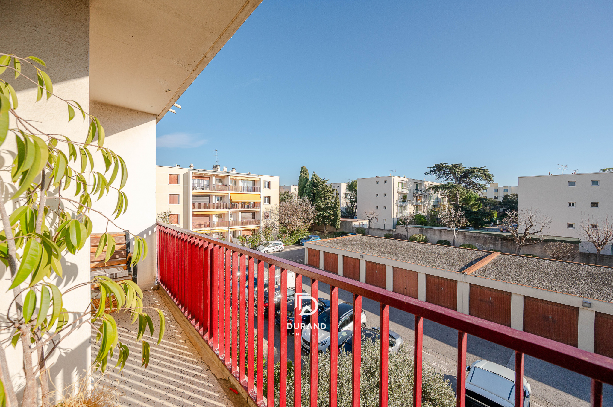 APPARTEMENT - BALCON - GARAGE - SAINTE-ANNE - 13008 MARSEILLE