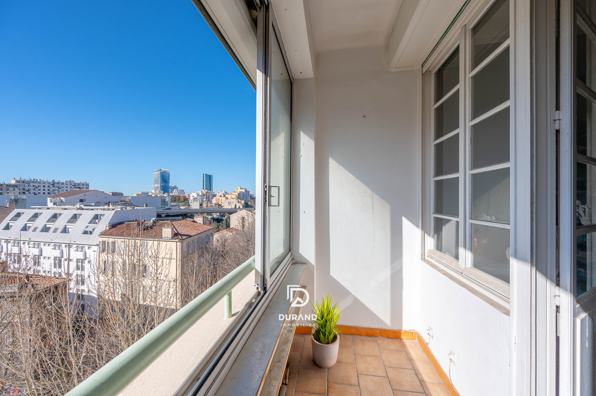 APPARTEMENT - 126 M2 - SAINT-LAZARE - 13003 MARSEILLE