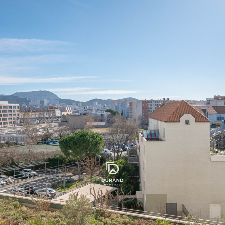 APPARTEMENT - TERRASSE - GARAGE - LE ROUET - 13008 MARSEILLE