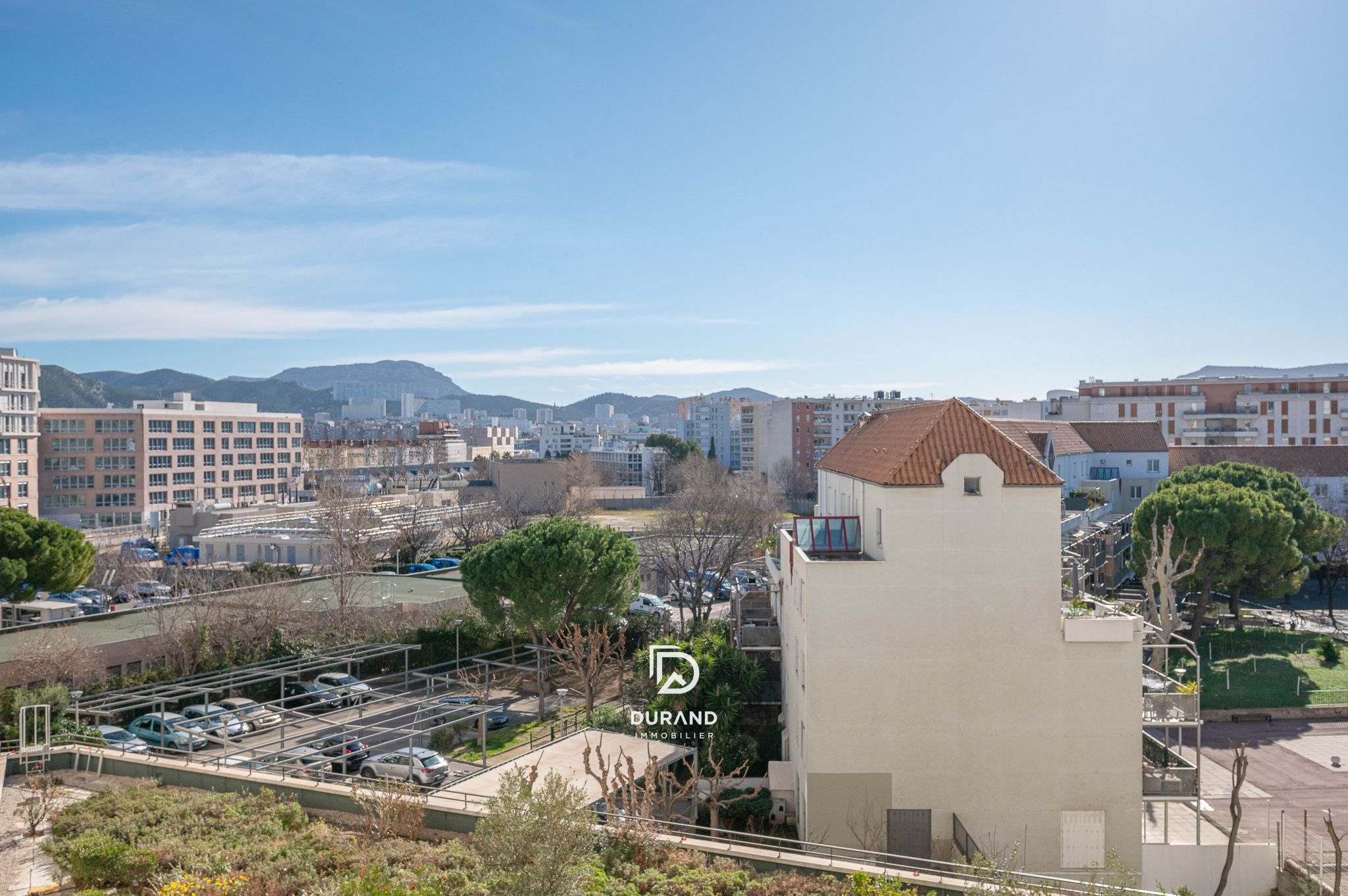 APPARTEMENT - TERRASSE - GARAGE - LE ROUET - 13008 MARSEILLE