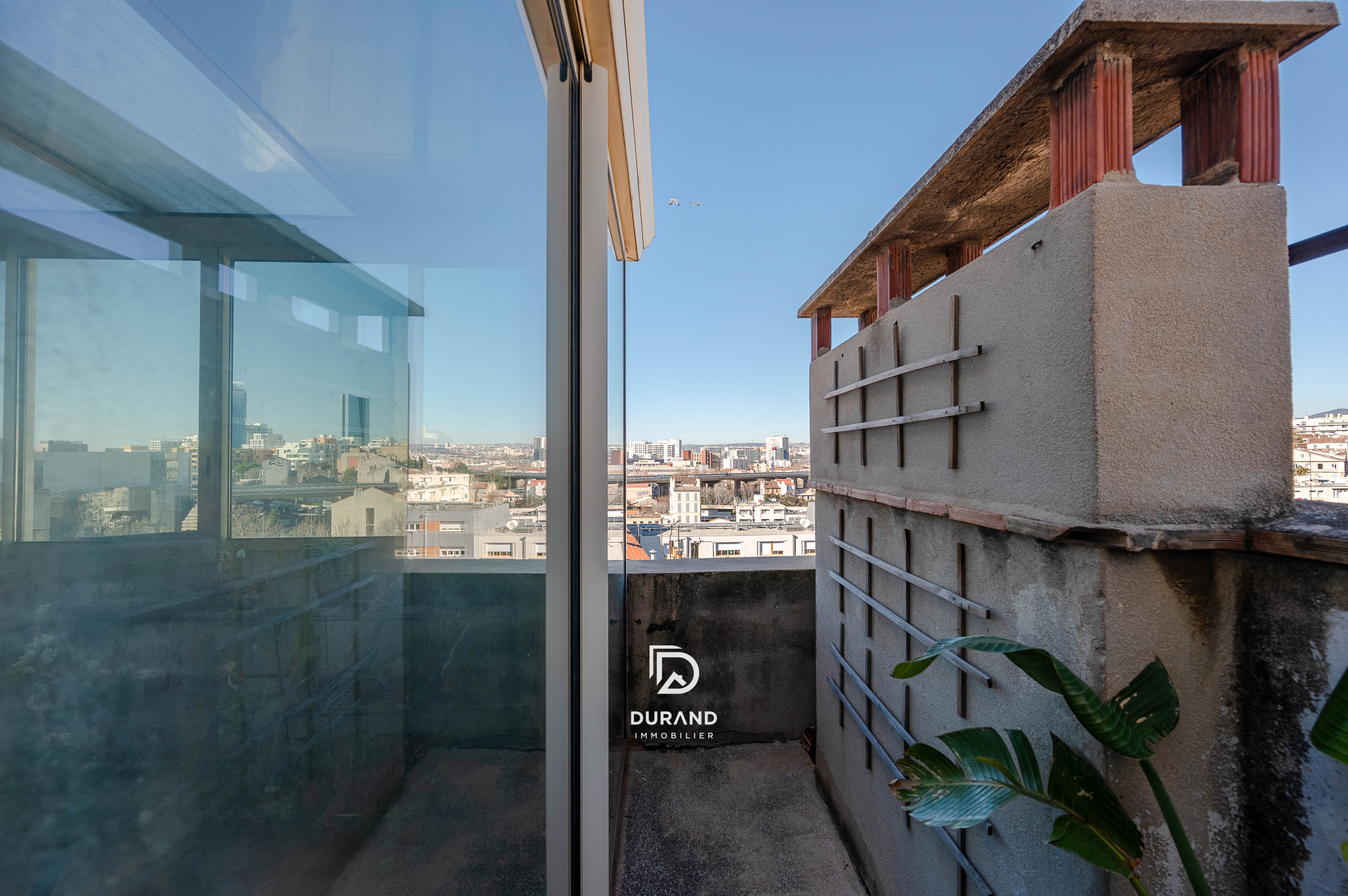 APPARTEMENT - 126 M2 - SAINT-LAZARE - 13003 MARSEILLE