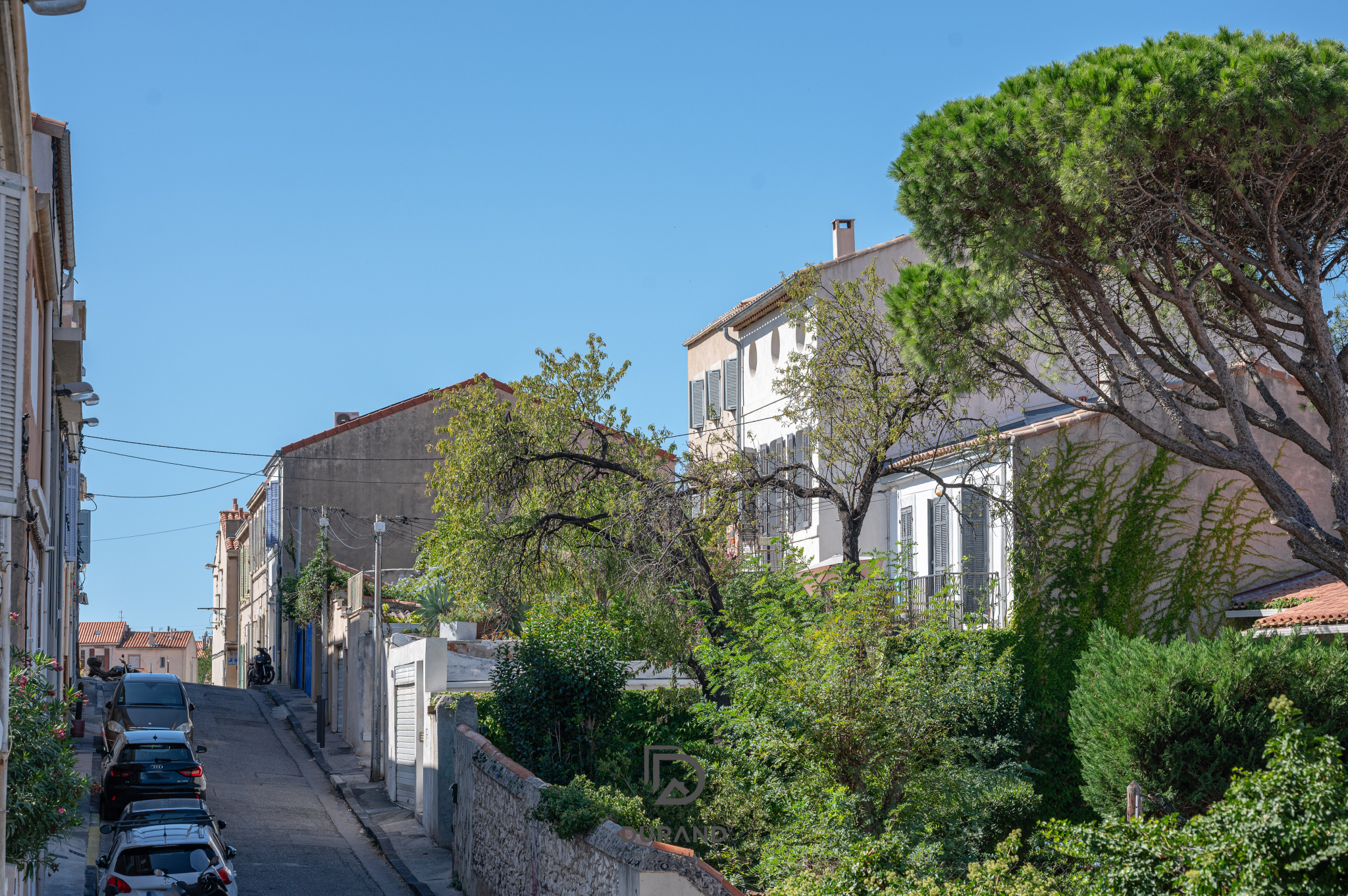 APPARTEMENT - ROUCAS BLANC - 13007 MARSEILLE